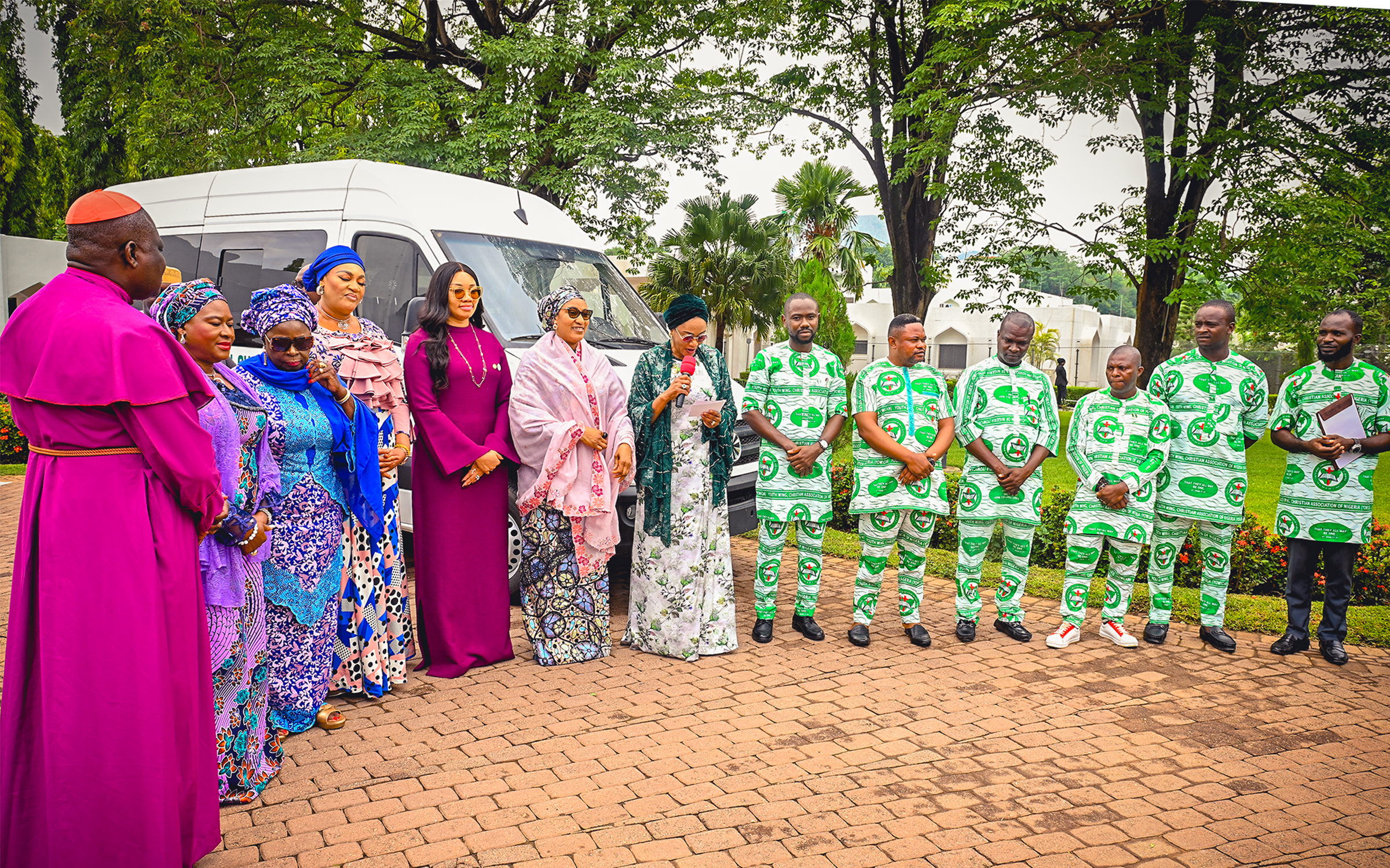 Her Excellency presents 7 Hybrid Buses to Youth Wing of Christian Association of Nigeria, YOWICA