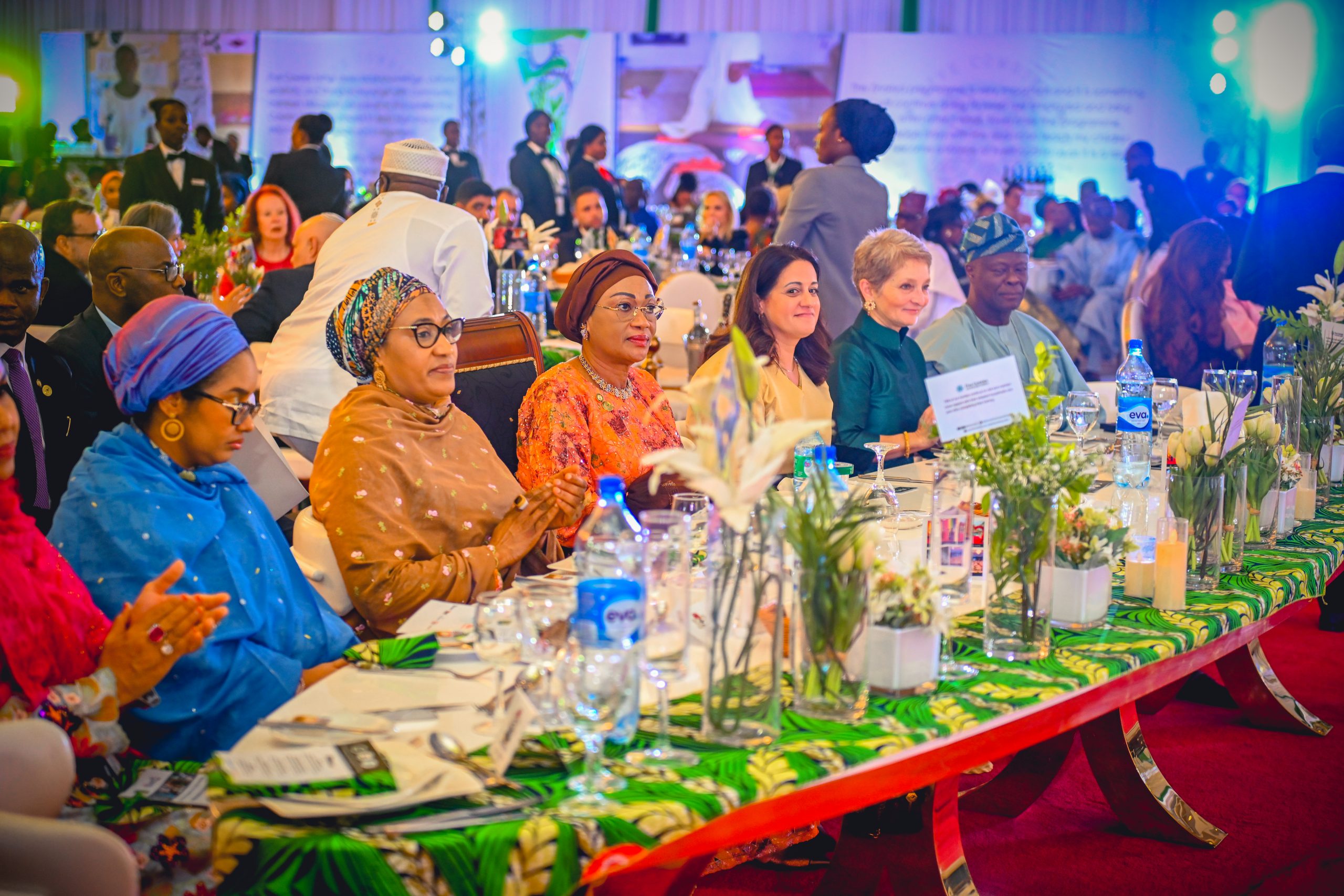 Her Excellency attends Gala Night of Spouses of Heads of Missions in Nigeria in Support of Five Cowries Education Art Initiative (Donates N100M)