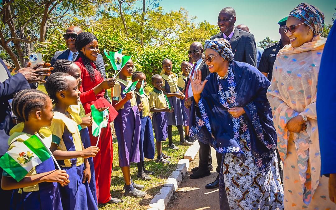 NIGERIAS FIRST LADY COMMISSIONS GENDER AND PUBLIC POLICY STUDIES CENTRE IN KURU