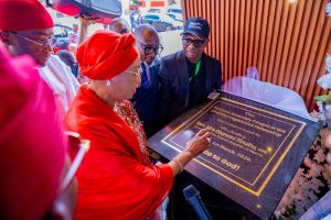 First Lady Senator Oluremi Tinubu, CON, unveiling a commemorative plaque to commission the National Assembly Chapel of the Christian Legislators Fellowship.