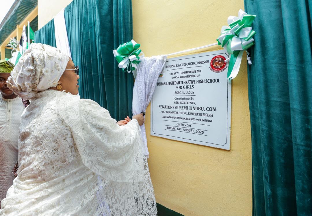 FIRST LADY SENATOR OLUREMI TINUBU COMMISSIONS RENOVATED ALTERNATIVE HIGH SCHOOL FOR GIRLS IN AGBOJU, LAGOS